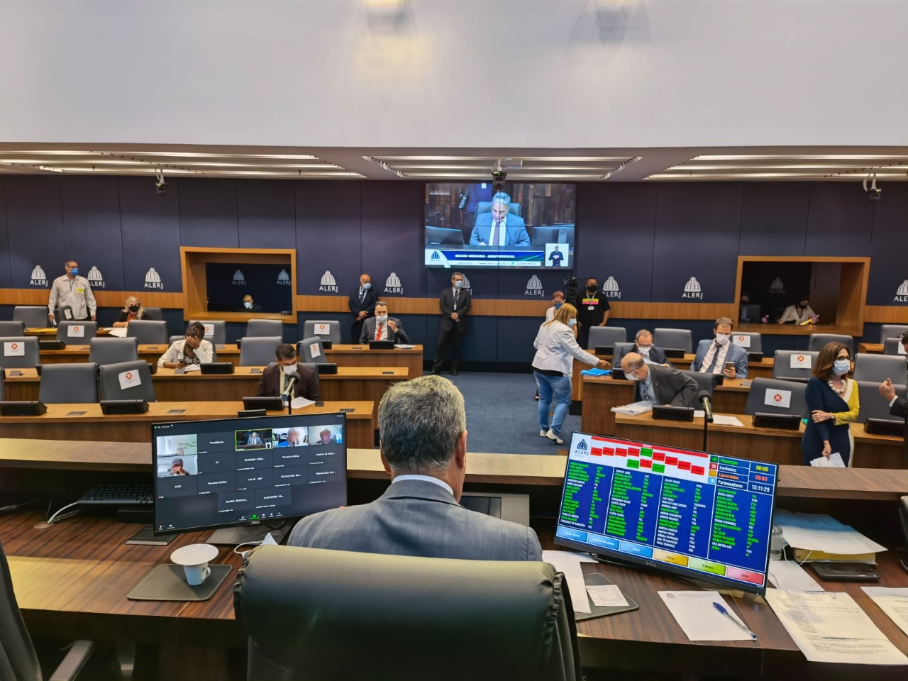 Imagem de referência para Lei 9.590/2022 — Recursos para fomentar o futebol feminino